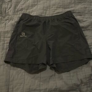 Salamon 5” men’s running shorts, mesh liner, dark blue, zippered pocket, size L